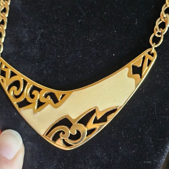 Vintage Gold-Tone Statement Necklace Filigree Enamel Design Chain - Picture 4 of 6